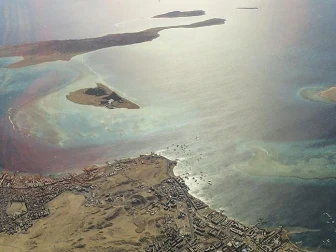 امریکا ایران جنگ؛ ایران نے آبنائے ہرمز میں بارودی سرنگیں بچھانا شروع کردیں، امریکی دعویٰ