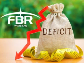 حکومتی معاونت کے بغیر ٹیکس خسارہ 560 ارب تک بڑھنے کا امکان