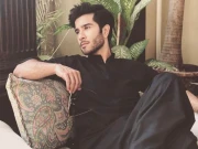 فیروز خان کا خود پر تنقید کرنے والی اداکاراؤں کو کرارا جواب