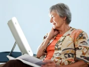 روشنی کی تھراپی الزائمر کے مریضوں کیلئے مفید کیسے؟