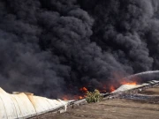 کراچی؛ کیمیکل فیکٹری میں خوفناک آتشزدگی، فائر ٹینڈرز آگ بجھانے میں مصروف