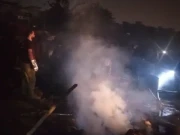 کراچی, گلشن اقبال میں جھونپڑیوں میں آگ لگنے سے معذور شخص جھلس کر جاں بحق