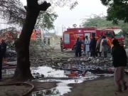 کراچی؛ درختوں، گودام اور گھر میں آتشزدگی، سامان جل کر خاکستر