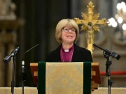 500 سالہ تاریخ میں پہلی بار خاتون آرچ بشپ کا تقرر؛ قدامت پسندوں کی سخت مخالفت 