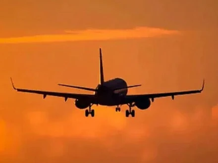 کمرشل پروازوں کےلیے پاکستان کی فضائی حدود کی بندش کی خبریں بے بنیاد ہیں، پی اے اے