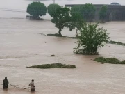 سیلاب، جہاں زندگی رواں دواں تھی وہاں اب بے بسی کے سائے