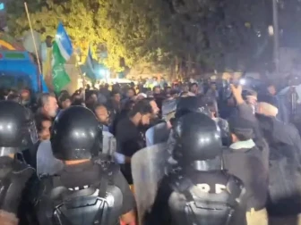 سندھ اسمبلی کے باہر احتجاج، سرکاری مدعیت میں جماعت اسلامی کیخلاف مقدمہ درج