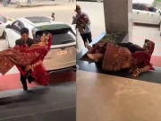 دُلہن کو گود میں اٹھا کر شادی میں انٹری مارنا دُلہے کو مہنگا پڑ گیا