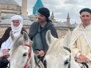 حج کیلئے گھوڑوں پر 6 ہزار کلومیٹر کا سفر: 3 ہسپانوی مسلمانوں نے صدیوں پرانی روایت زندہ کردی
