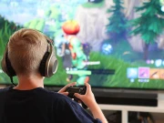 کثرت سے ویڈیو گیم کھیلنا بچوں کیلئے کیا مسائل رکھتا ہے؟