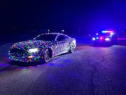 امریکا: گاڑی پر روشنیاں لگانے والے شہری کے ساتھ کیا ہوا؟