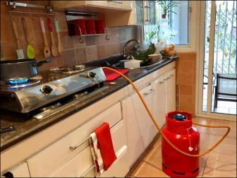 سلنڈر اچانک خالی ہوجاتا ہے؟ گیس چیک کرنے کے آسان گھریلو طریقے جان لیں