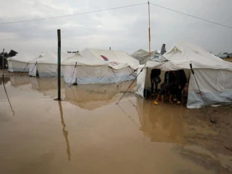 غزہ میں بارش کا قہر: آٹھ ماہ کی بچی سردی سے جاں بحق، خیمہ بستیوں میں تباہی