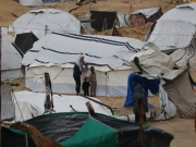 غزہ، سخت سردی سے نبرد آزما فلسطینیوں پر تباہ حال عمارتوں کی دیواریں گر پڑیں، 5 افراد شہید