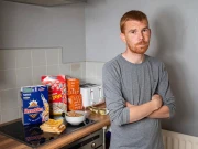 صرف ڈبل روٹی، سیریلز اور جیلیز پر گزارا کرنے والا برطانوی شہری