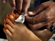 پرانا گولیمار یونائیڈ کالونی میں 13 سالہ لڑکی نے گلے میں پھندا لگا کر خودکشی کر لی  