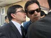 بیرسٹر گوہر کی عمران خان سے ملاقات، احتجاج میں عدم شرکت پر لوگوں کو پارٹی سے نہ نکالنے کی درخواست