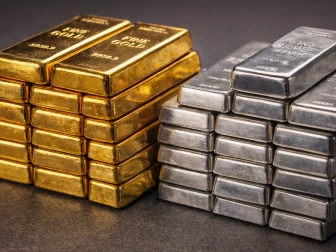 سونے کی قیمت مستحکم، چاندی کے نرخ بڑھ گئے