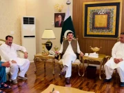 گورنر کے پی کا سیاحوں کی جان بچانےوالے نوجوانوں کو عمرے پر بھجوانے، سول ایوارڈ کیلئے سفارش کا اعلان