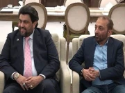 گورنر سندھ  اور فاروق ستار کا شہر کے متاثرہ علاقوں کا دورہ، متاثرین میں کھانا و پانی تقسیم