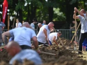 ہنگری میں قبر کھودنے کے عالمی مقابلے کا انعقاد