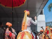 بھارت میں دلہے کا چولی کے پیچھے گانے پر رقص؛ دلہن کے والد نے بارات واپس لوٹا دی