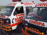 گلشن حدید لنک روڈ پر تیز رفتار بس الٹنے سے خواتین سمیت 4 افراد جاں بحق، 25 زخمی