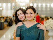 جویریہ عباسی کی ہانیہ عامر کو نظر بد سے بچانے کیلیے انڈے سے نظر اتارنے کی ویڈیو وائرل