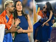 ہاردک پانڈیا ورلڈکپ جیت کر گرل فرینڈ کیساتھ جشن منانے پر مشکل میں پھنس گئے