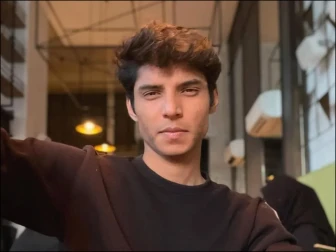 گلوکار حاوی نے شادی کرلی؟ دلہن کے ساتھ تصویر وائرل