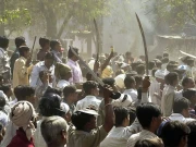 انتہاپسند ہندوؤں نے مسلم نوجوان کو برہنہ کرکے تشدد کا نشانہ بنا ڈالا 