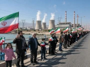 ٹرمپ کی دھمکیوں کا جواب؛ ایرانی عوام نے اہم تنصیبات کے گرد انسانی زنجیر بنادی