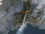 ناسا نے آئس لینڈ میں آتش فشاں پہاڑ سے لاوے کے اخراج کی سیٹلائٹ تصویر جاری کردی