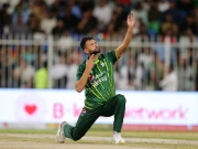 پی ایس ایل 10: فاسٹ بولر احسان اللہ کس بڑی ٹیم کا حصہ بن گئے؟