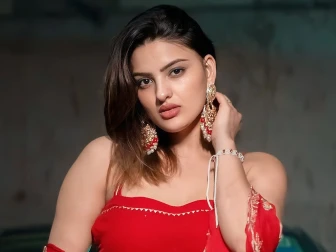 نوجوان بھارتی اداکارہ دل کا دورہ پڑنے سے چل بسیں