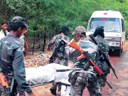 خوفزدہ بھارتی فوج نے اپنے ہی شہریوں کو بھون ڈالا؛ 22 افراد ہلاک  