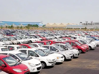 وفاقی حکومت کی جانب سے آٹو پالیسی میں ایک سال کی توسیع کئے جانے کا امکان 