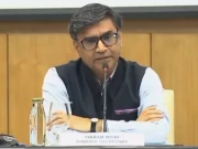 پاکستان سے جنگ بندی کے اعلان پر  انتہاپسندوں کی بھارتی سیکریٹری خارجہ کو دھمکیاں، غدار قرار دے دیا