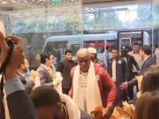 انٹرنیشنل کرکٹ ٹیم پاکستان پہنچ گئی