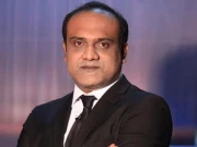 جمہوری نظام میں پی ایم ہی سربراہ ہوتے ہیں، انتظار حسین