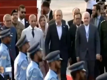 ایرانی صدر کا دورہ پاکستان؛ لاہور سے اسلام آباد پہنچ گئے