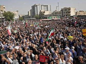 ایران میں مہنگائی کیخلاف احتجاج شدت اختیار کرگیا، 2 ہلاکتیں؛ متعدد زخمی 