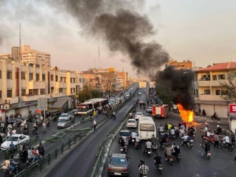 ایران میں مہنگائی کے خلاف خونریز مظاہرے، جھڑپوں میں 6 افراد ہلاک