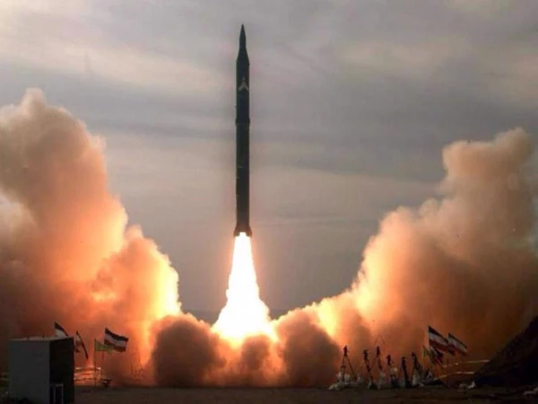 ایران کے تازہ حملے، بحرین میں امریکی پیٹریاٹ میزائل سسٹم، راکٹ بیٹریز نشانہ بنانے کا دعویٰ