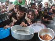 خوراک کیلیے قطار لگائے فلسطینیوں پر اسرائیلی فوج کی فائرنگ؛ شہادتیں 613 ہوگئیں 