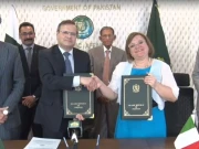 اٹلی پاکستان کو 6.3 ارب روپے قرض دے گا، معاہدے پر دستخط