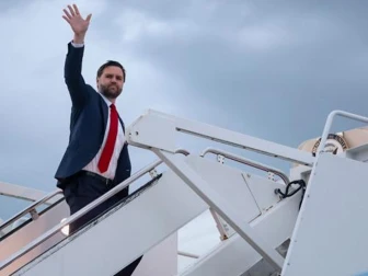 ایران سے مذاکرات کے لیے امریکی نائب صدر جے ڈی وینس پاکستان روانہ