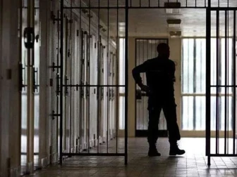 لاہور؛ محکمہ جیل کا اہلکار شراب پی کر ڈیوٹی پر پہنچ گیا