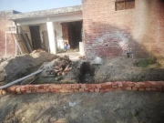 پولیس قبضہ گروپ بن گئی ،جلوپارک میں پرانے سرکاری ریسٹ ہاؤس پر قبضے کی کوشش