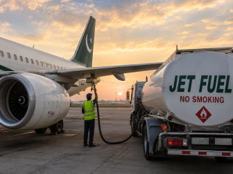 حکومت کا ایئرلائنز کیلیے بڑا ریلیف، جیٹ فیول کی قیمت میں کمی